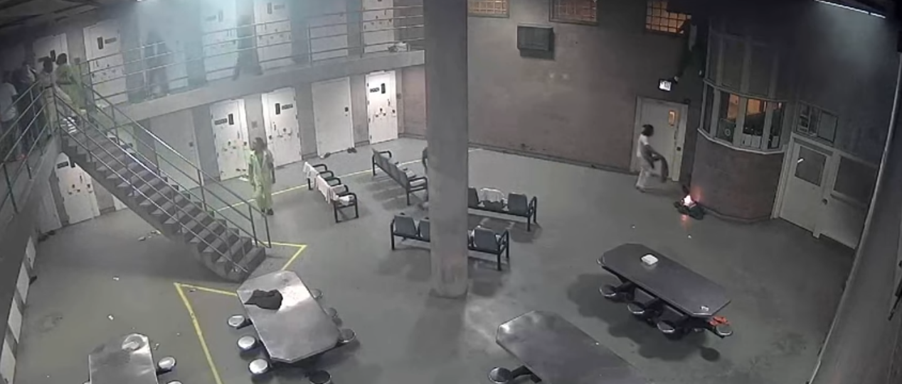 Watch Inmates Light Their Jumpsuits On Fire