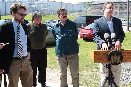 Prison Chief, 11 Others Put on Leave After Escape