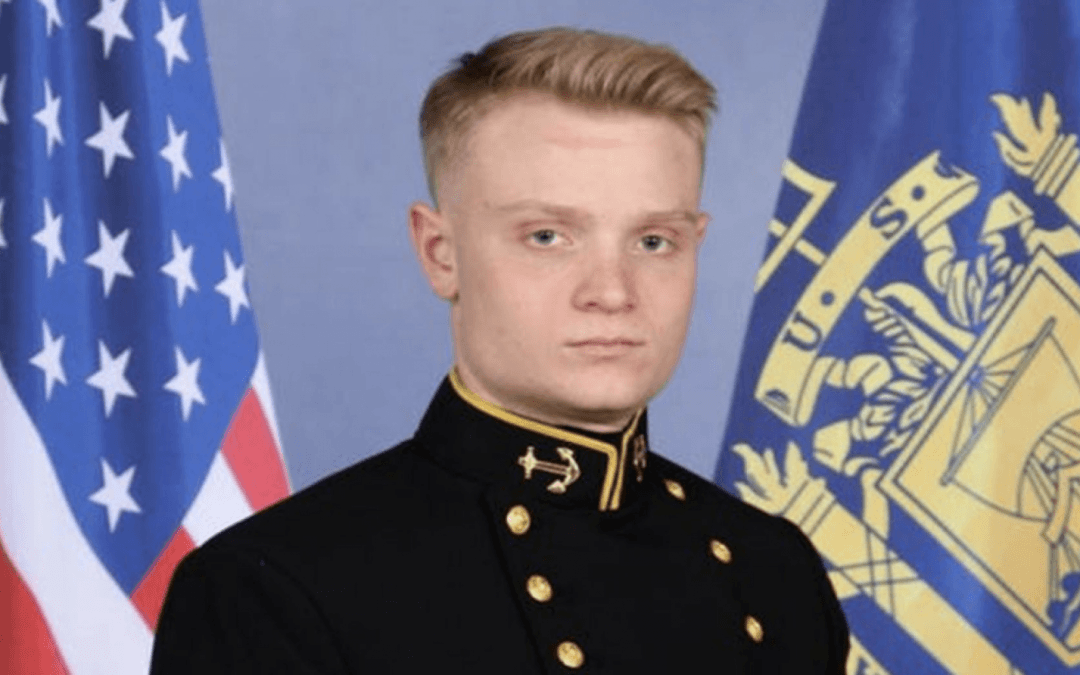 u-s-naval-academy-graduate-died-relaying-crucial-information-to-first